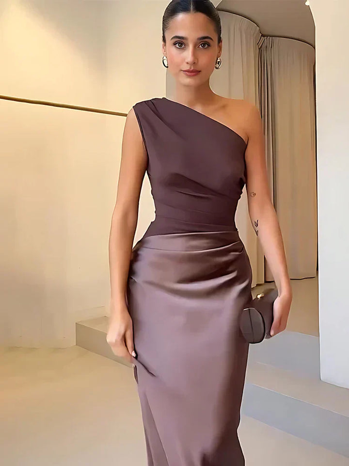 Stella & Grace™ | Maxi Dress with a Guilt in Satin